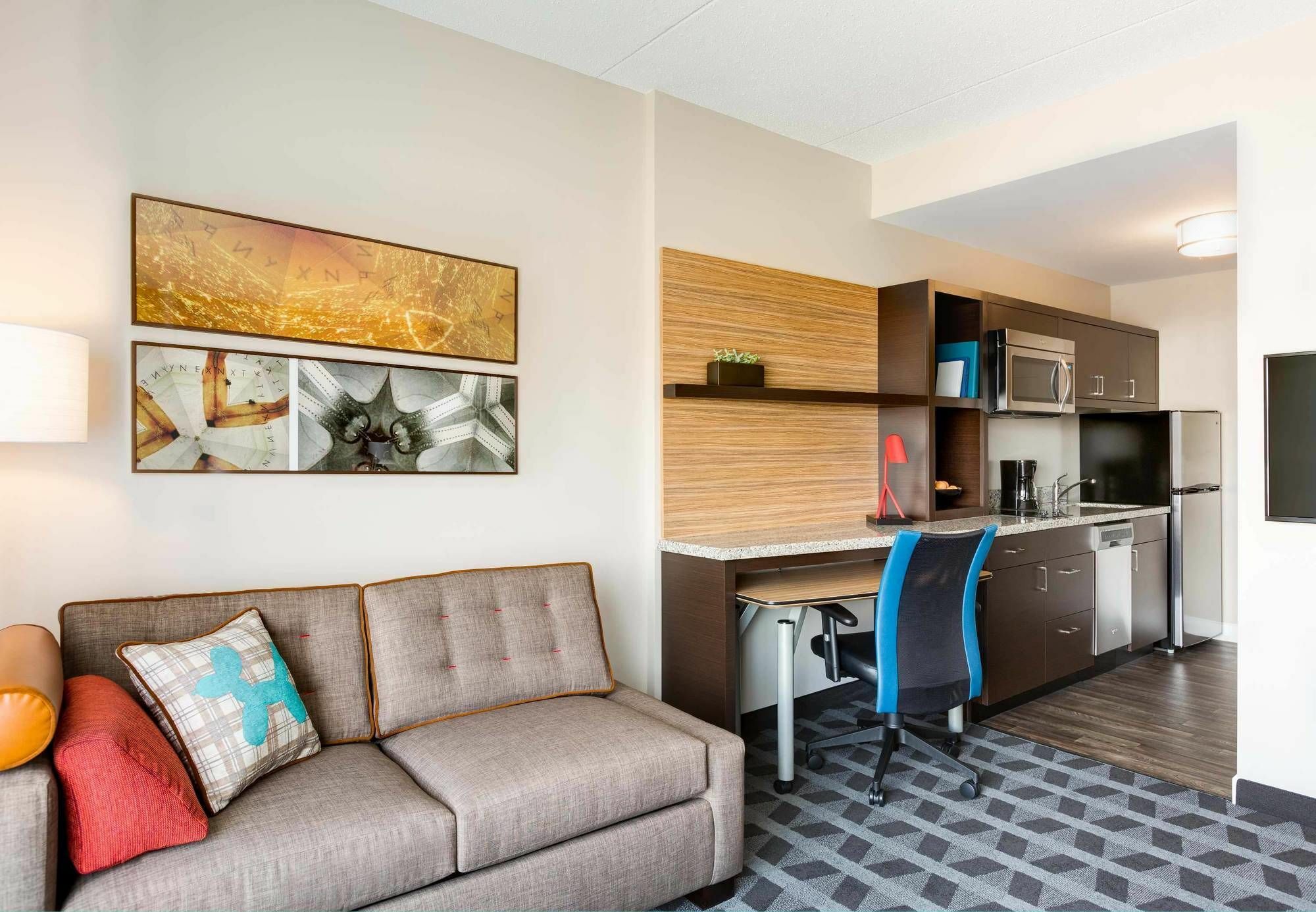 Candlewood Suites Miami Lakes By Ihg Exterior photo